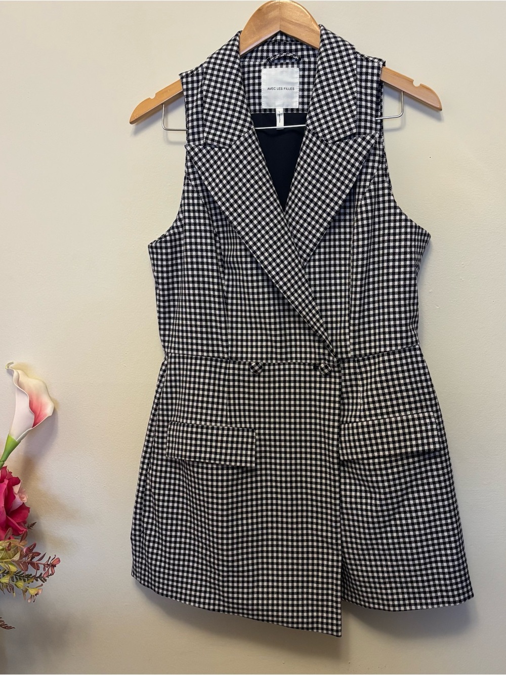 Avec Les Filles Navy Blue and White Gingham Sleeveless Blazer Romper Size Large